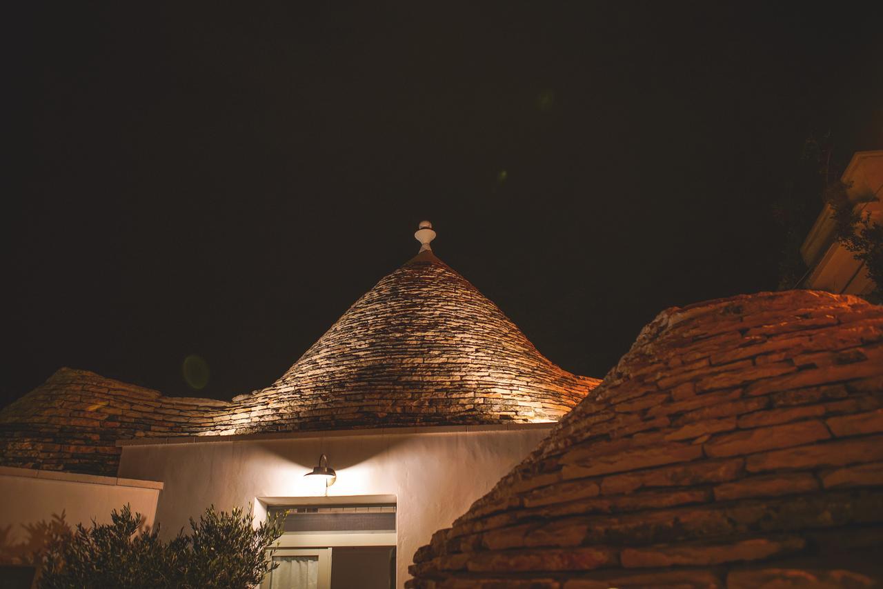 Bed and Breakfast Trullo Essenza-Trulli Anti Charme & Relax Альберобелло Экстерьер фото