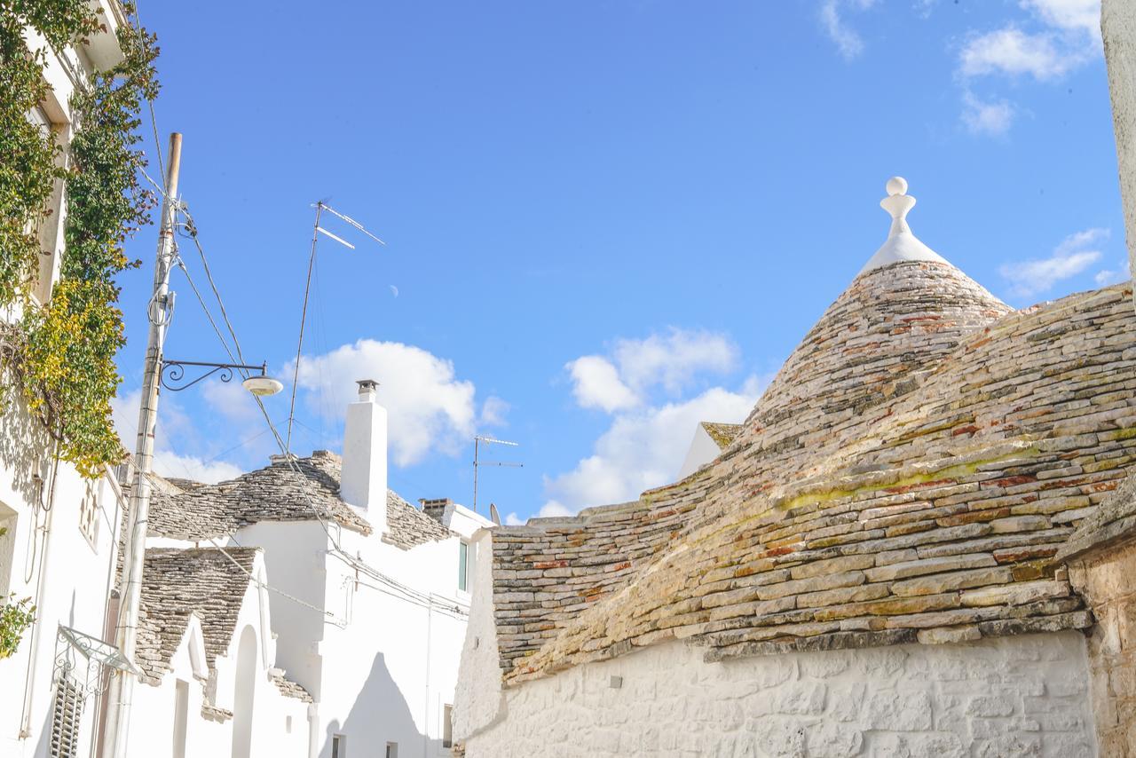 Bed and Breakfast Trullo Essenza-Trulli Anti Charme & Relax Альберобелло Экстерьер фото