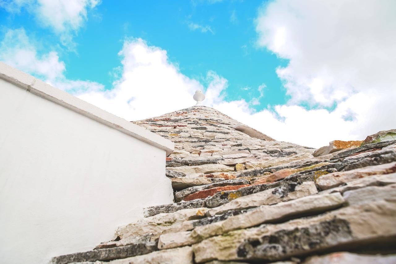 Bed and Breakfast Trullo Essenza-Trulli Anti Charme & Relax Альберобелло Экстерьер фото